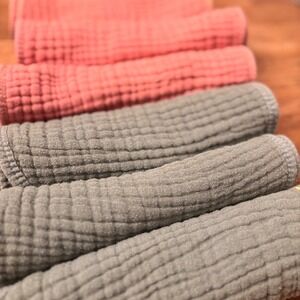 Looxii Muslin Burp Cloths Cotton Coral Grey Set Baby excellent condition set18